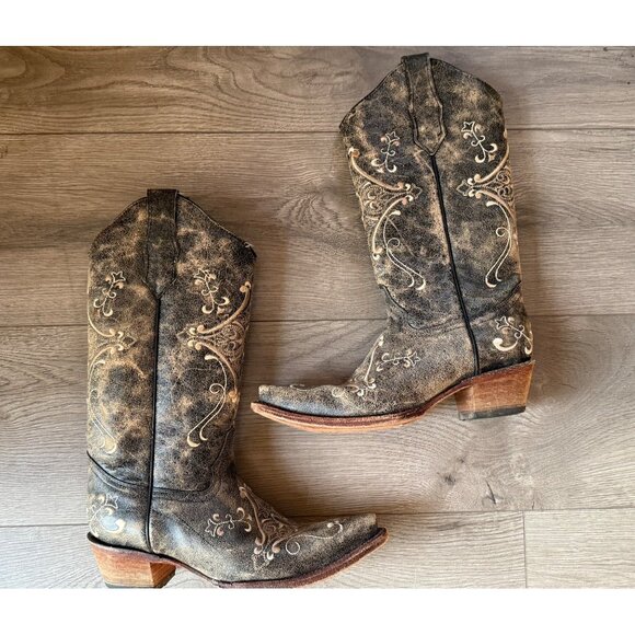 Circle G Distressed Black and Tan western Boots - Picture 6 of 6